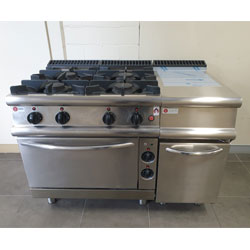 Baron COOKING BLOCK Gas range with neutral bench 4 burner gas cook top with electric oven and neutral top on cabinet.