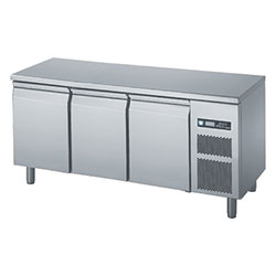 Polaris FTA BT 03 Underbench Freezer 375L freezer with 3 doors and no s/steel top, temp range of -15 to -20°C.