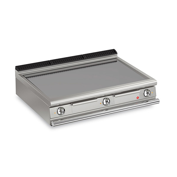 Baron 3 burner electric fry top with smooth mild steel plate and thermostat control.