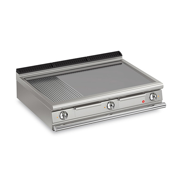 Baron 3 burner electric fry top with 2/3 smooth 1/3 ribbed mild steel plate and thermostat control.