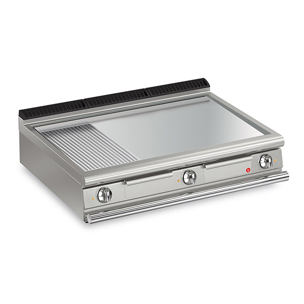 Baron 3 burner electric fry top with 2/3 smooth 1/3 ribbed chrome plate and thermostat control.