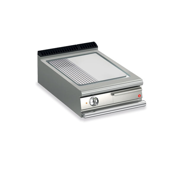 Baron 1 burner electric fry top with 2/3 smooth 1/3 ribbed mild steel plate and thermostat control.