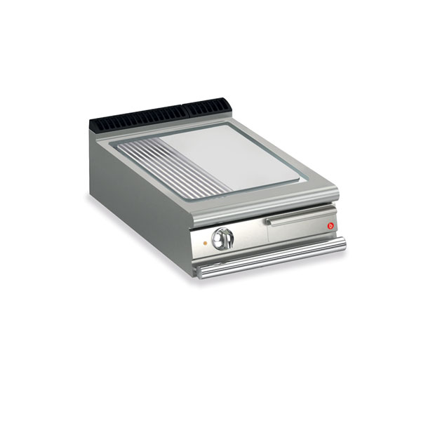 Baron 1 burner electric fry top with 2/3 smooth 1/3 ribbed chrome plate and thermostat control.