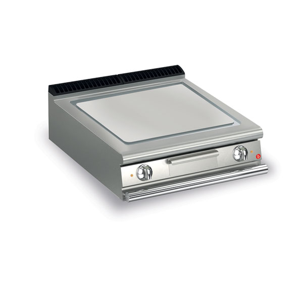 Baron 2 burner electric fry top with smooth mild steel plate and thermostat control.